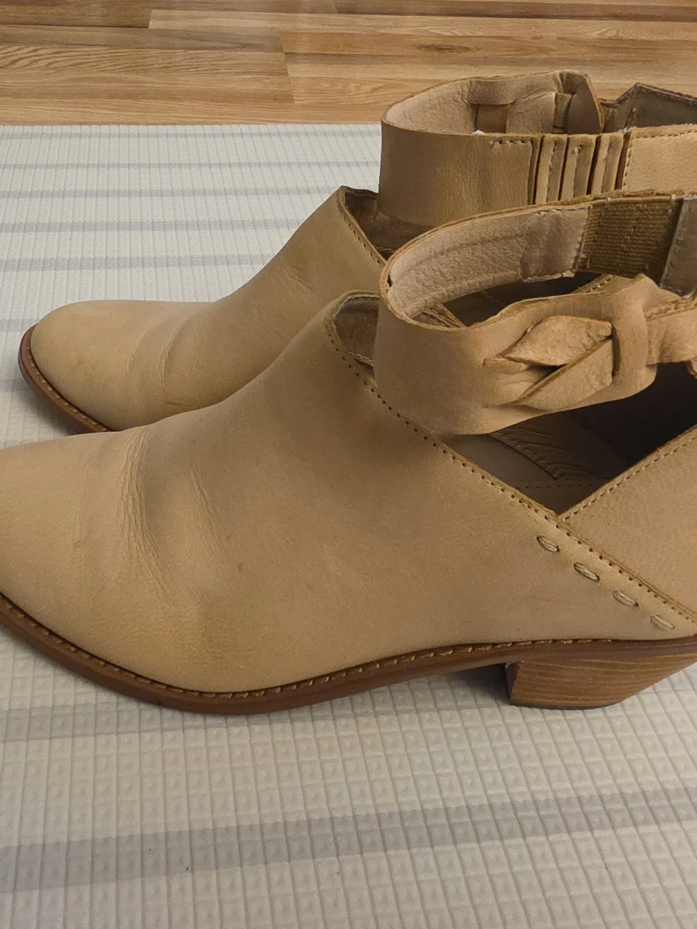 Kelsi Dagger Women’s Tan Ankle Strap Booties- Size 8